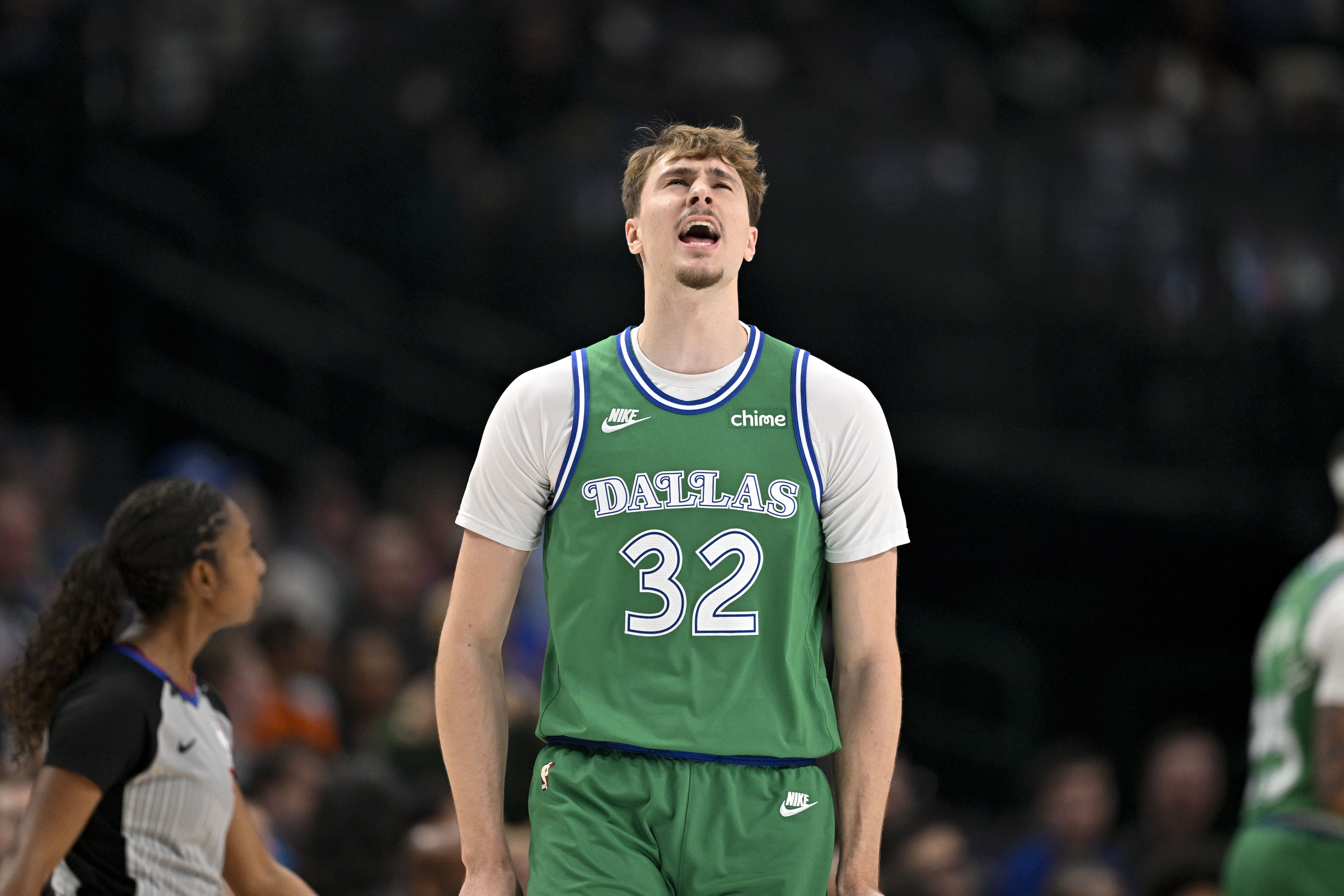 b体育app-全面数据！弗拉格最近10场场均22.1分6.2板5.8助1.4断1.3帽